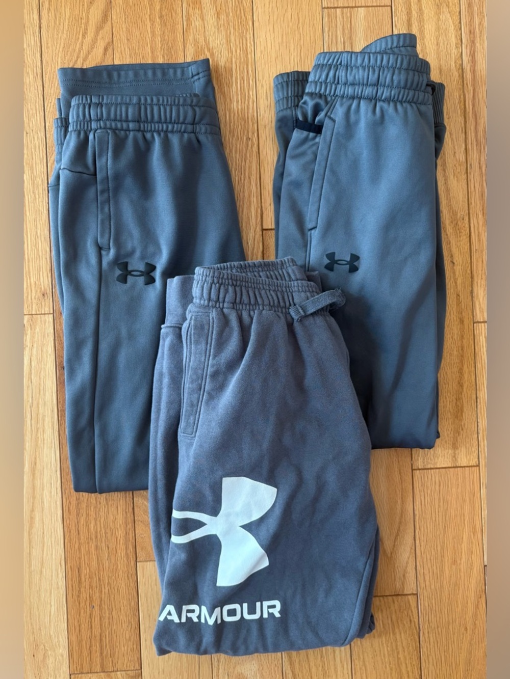 Lot Of 3 Gray Boys UA Under Armour Sweatpants Size Youth Large YLG Joggers